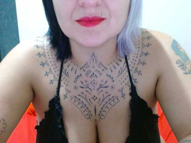 Lilithfire's BongaCams show and profile