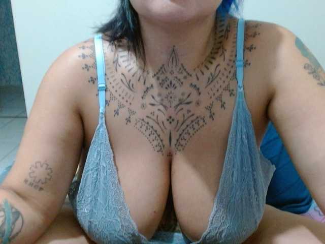 Lilithfire's BongaCams show and profile