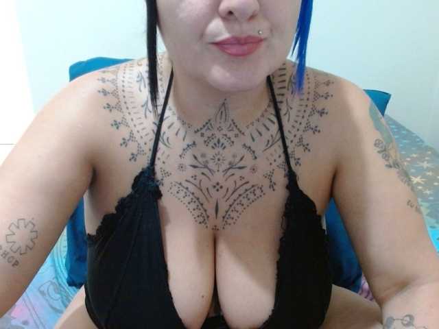 Lilithfire's BongaCams show and profile