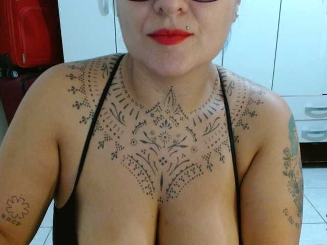 Lilithfire's BongaCams show and profile