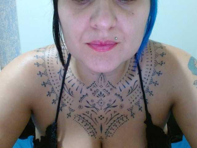 Lilithfire's BongaCams show and profile