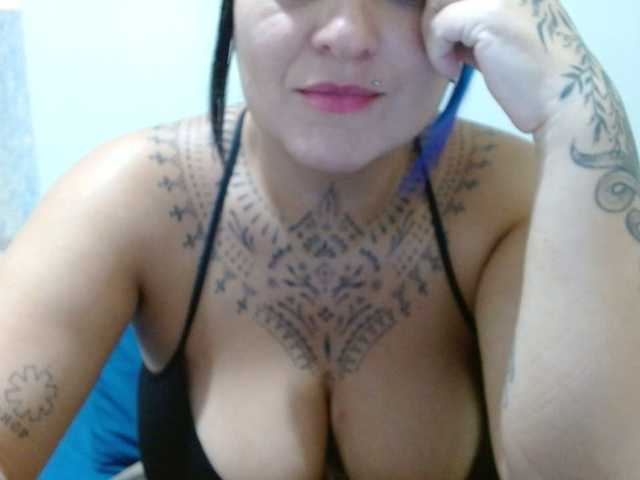 Lilithfire's BongaCams show and profile