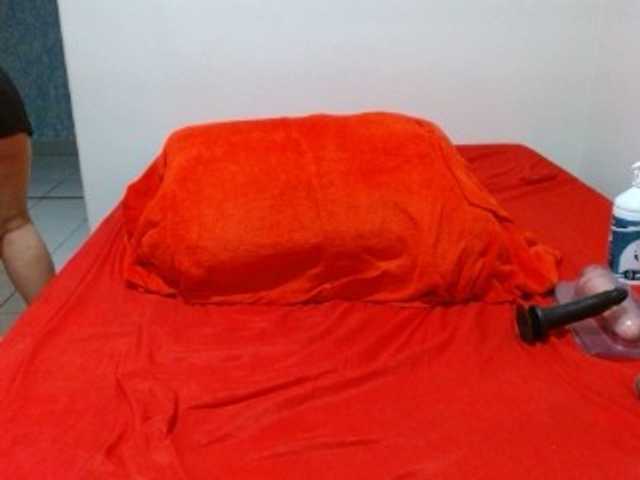 Lilithfire's BongaCams show and profile