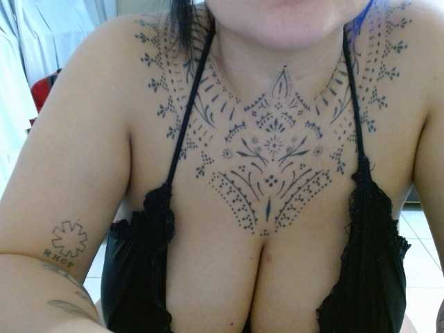 Lilithfire's BongaCams show and profile