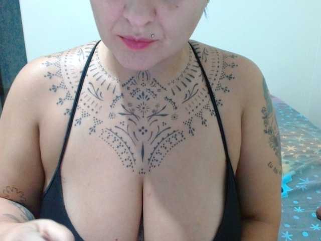 Lilithfire's BongaCams show and profile