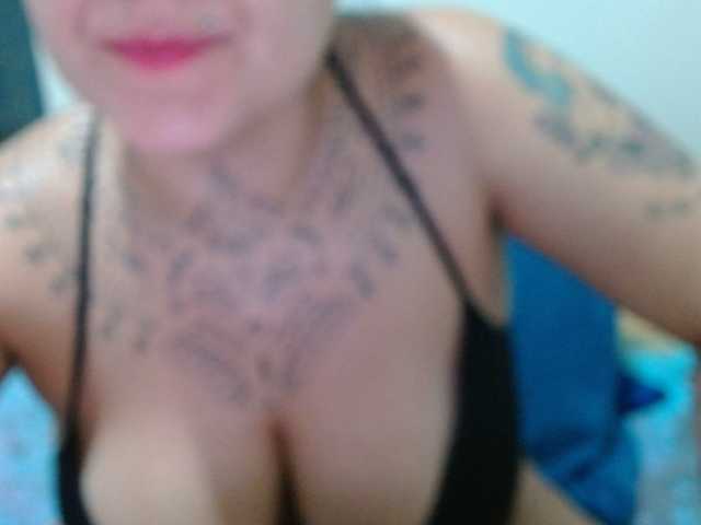 Lilithfire's BongaCams show and profile