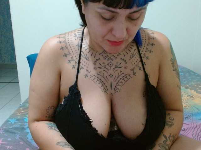 Lilithfire's BongaCams show and profile