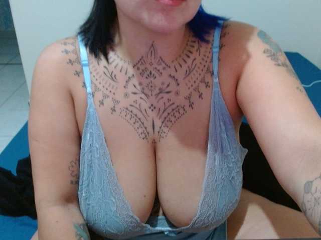 Lilithfire's BongaCams show and profile