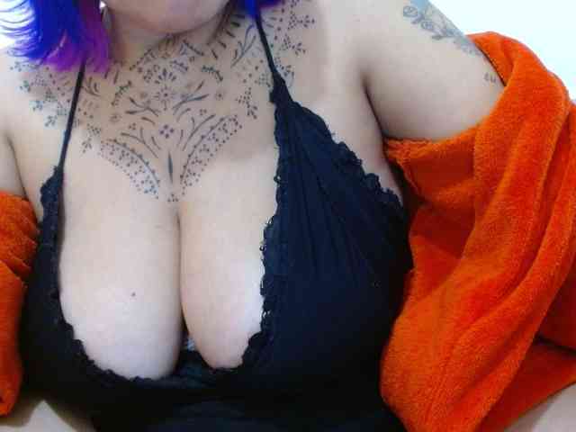 Lilithfire webcam