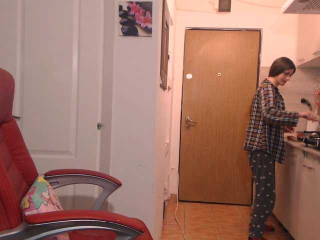 Simyhvn's BongaCams show and profile