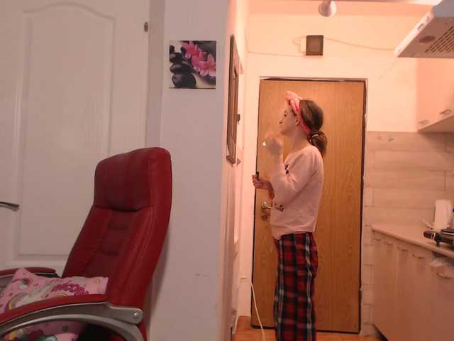 Simyhvn from BongaCams is Freechat