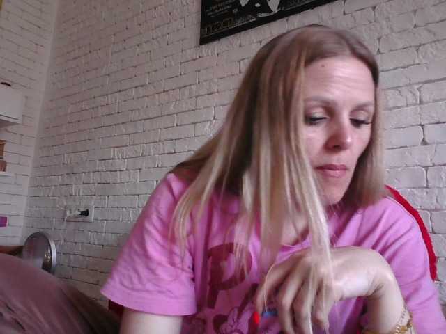 AngelAlone's BongaCams show and profile