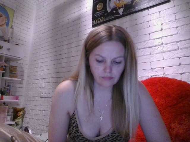 AngelAlone's BongaCams show and profile