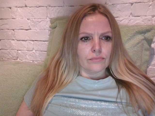 AngelAlone's BongaCams show and profile