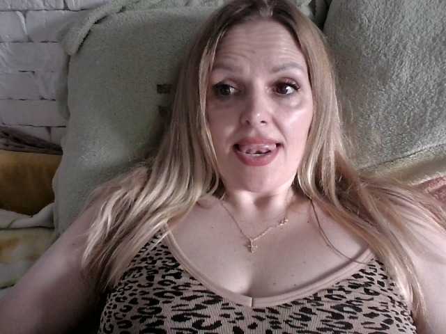 AngelAlone's BongaCams show and profile