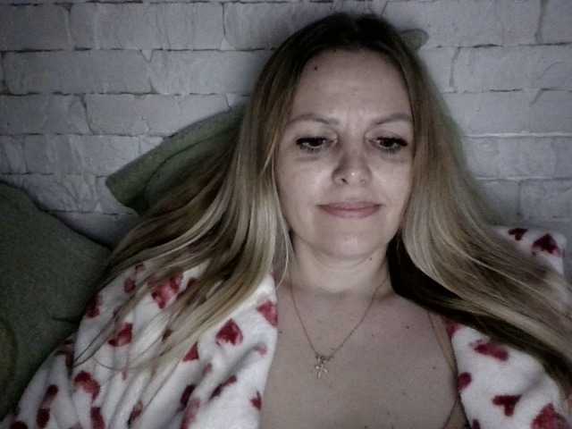 AngelAlone's BongaCams show and profile