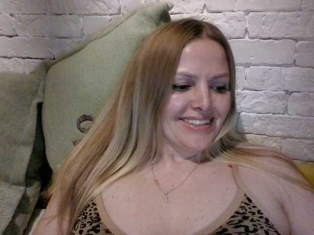 AngelAlone's BongaCams show and profile