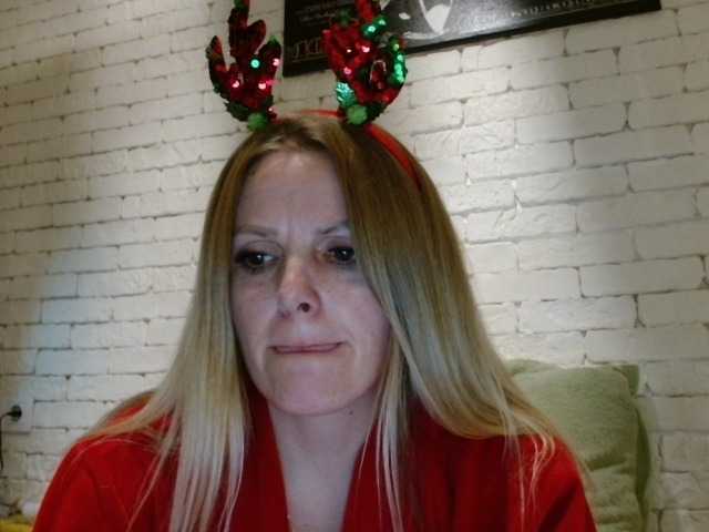 AngelAlone's BongaCams show and profile