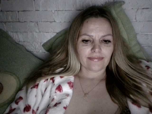 AngelAlone from BongaCams