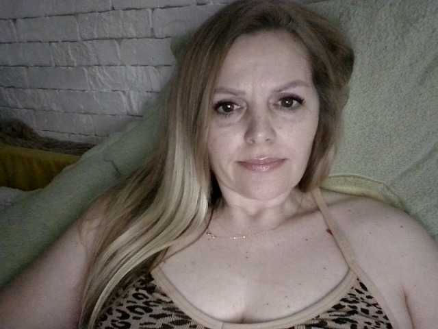 AngelAlone from BongaCams is Freechat