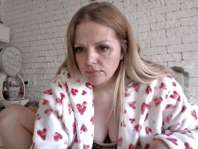 AngelAlone from BongaCams is Freechat