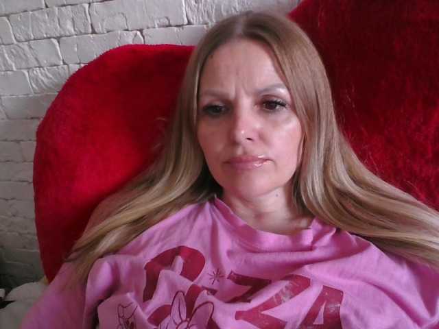 AngelAlone's BongaCams show and profile