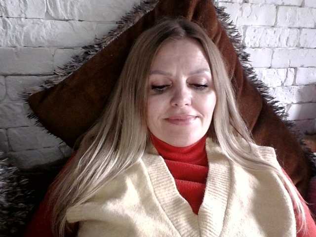 AngelAlone's BongaCams show and profile