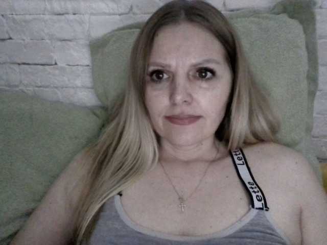 AngelAlone's BongaCams show and profile