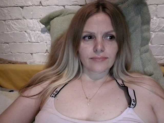 AngelAlone's BongaCams show and profile