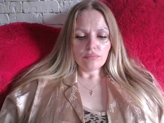 AngelAlone's BongaCams show and profile