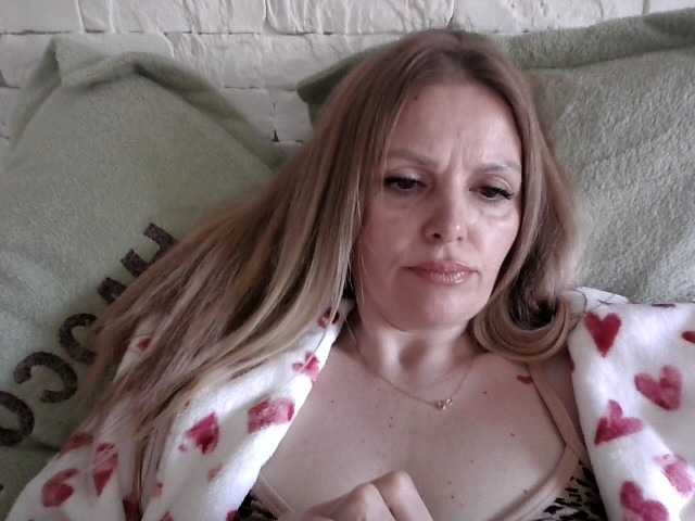 AngelAlone from BongaCams