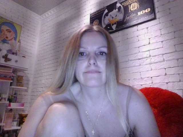 AngelAlone's BongaCams show and profile