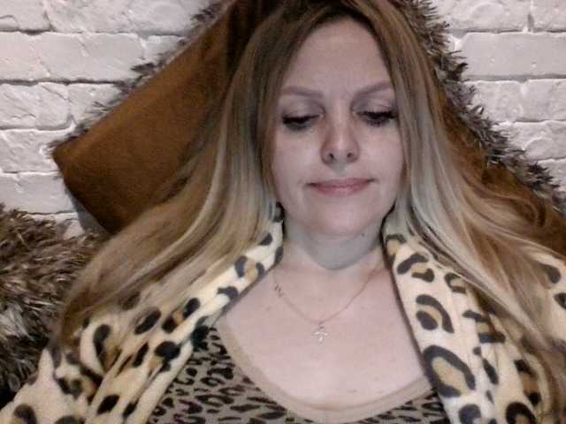 AngelAlone's BongaCams show and profile