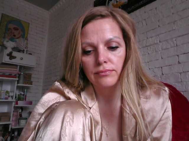 AngelAlone's BongaCams show and profile