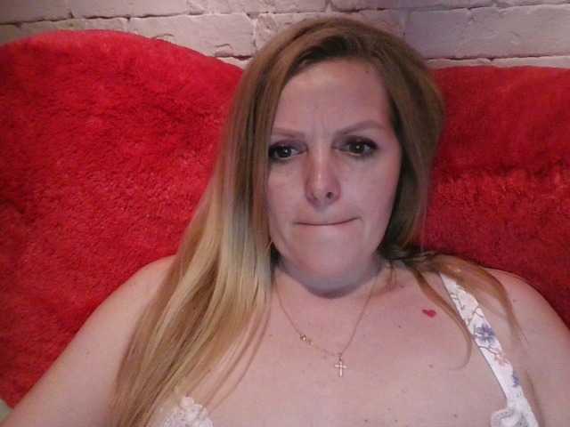 AngelAlone's BongaCams show and profile