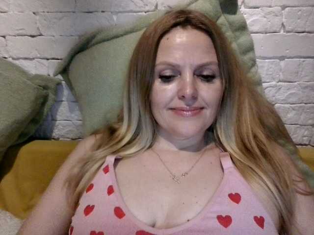AngelAlone's BongaCams show and profile