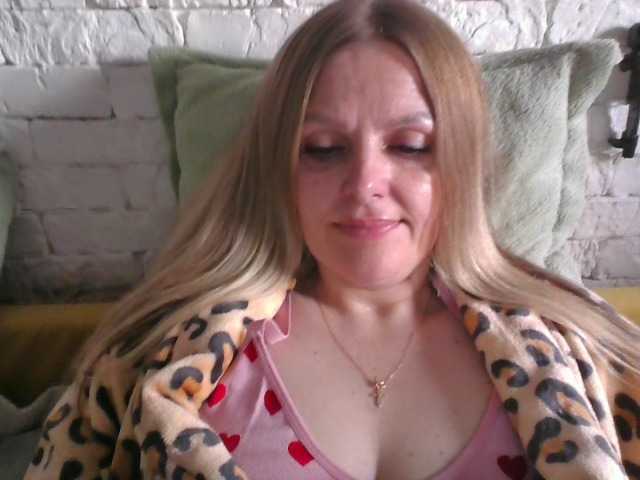 AngelAlone's BongaCams show and profile