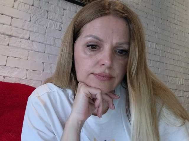 AngelAlone's BongaCams show and profile