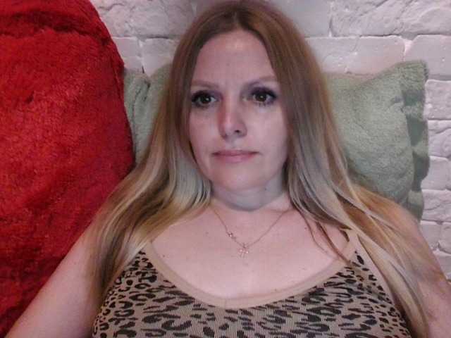 AngelAlone's BongaCams show and profile