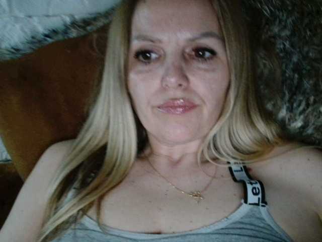 AngelAlone's BongaCams show and profile