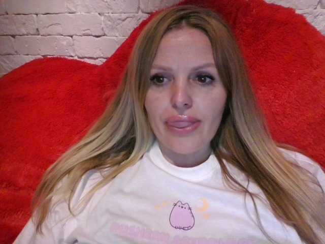 AngelAlone's BongaCams show and profile