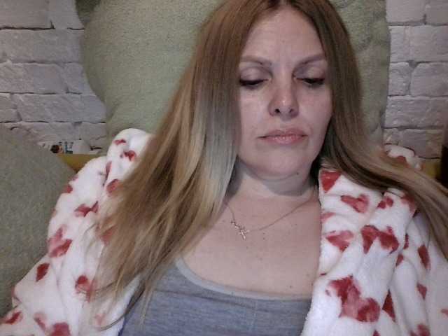 AngelAlone's BongaCams show and profile