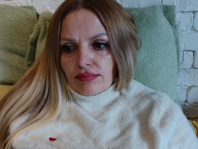 AngelAlone's BongaCams show and profile