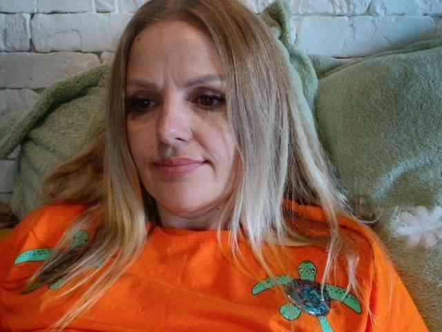AngelAlone webcam