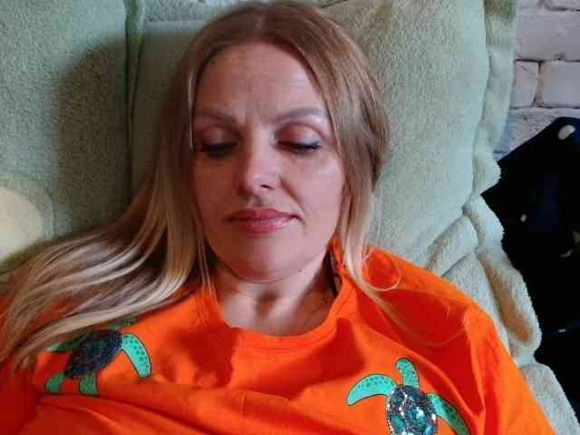 AngelAlone webcam