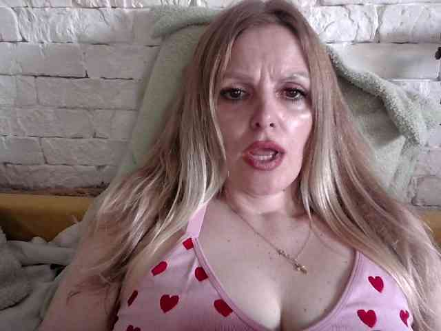 AngelAlone webcam