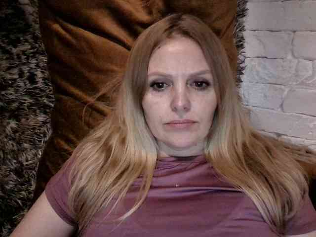 AngelAlone webcam