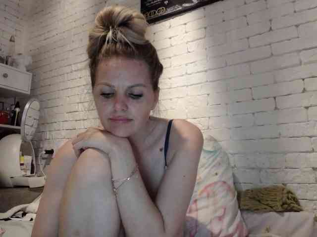 AngelAlone webcam