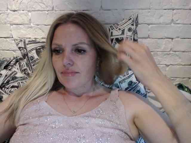 AngelAlone webcam