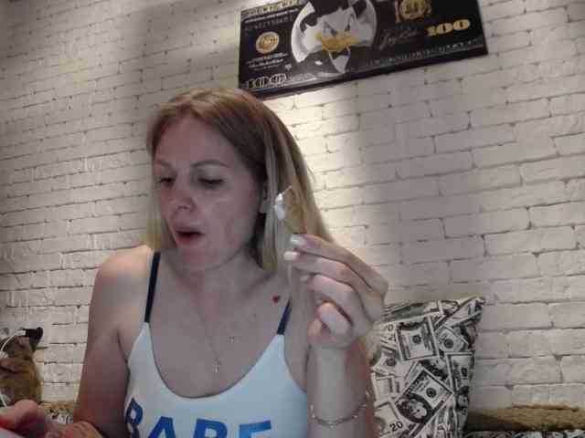 AngelAlone webcam